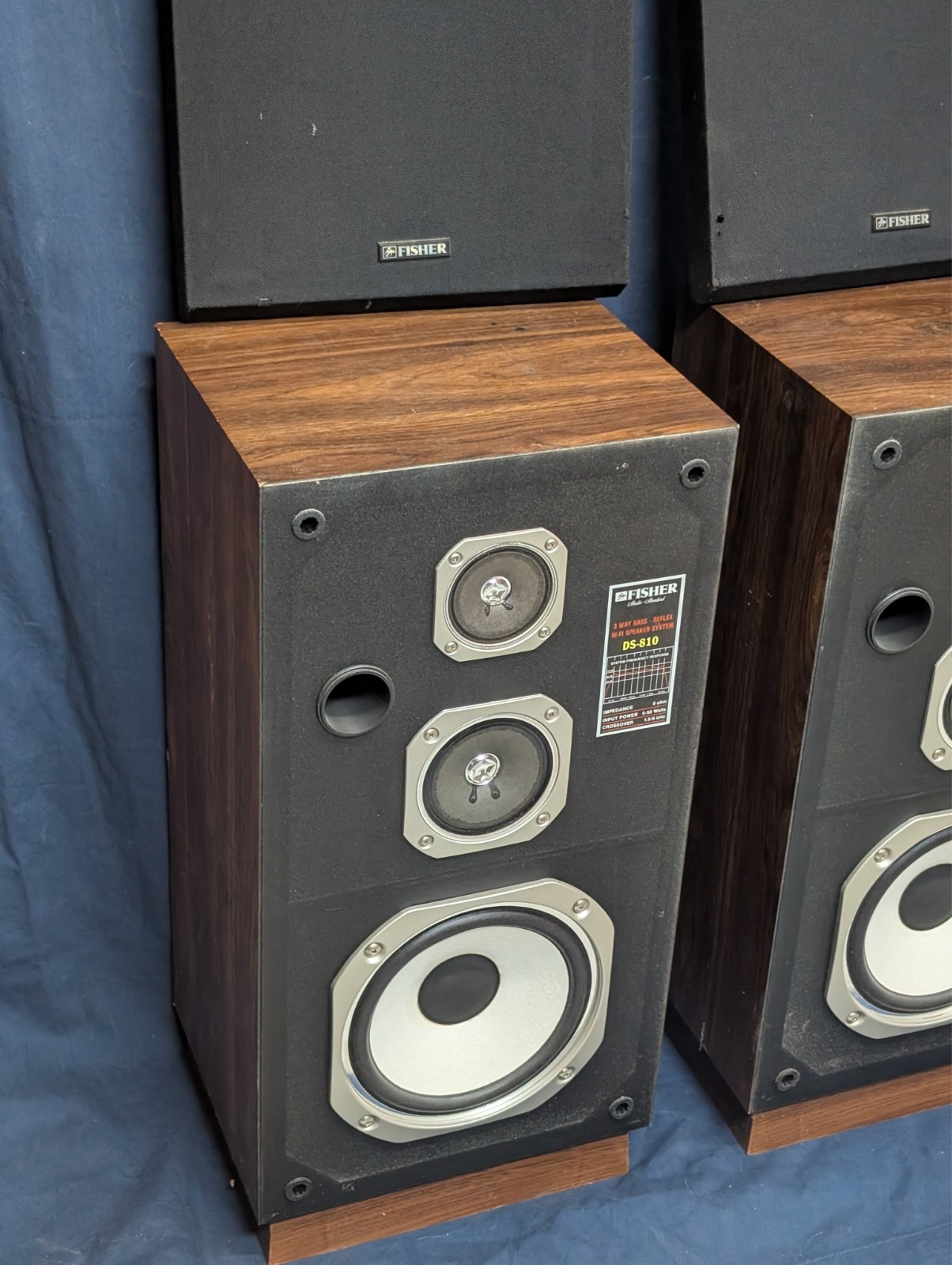 Fisher DS-810 3-Way Bass Reflex Hi-Fi Studio Standard 5-50W 8 OHM Speaker (Pair)