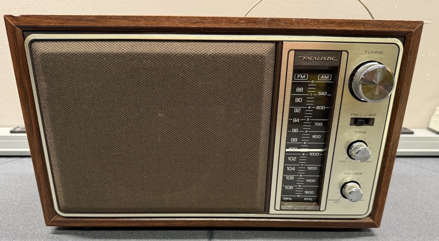 Realistic MTA-12 AM FM Radio Woodgrain Vintage Radio Shack Working w/Antenna!