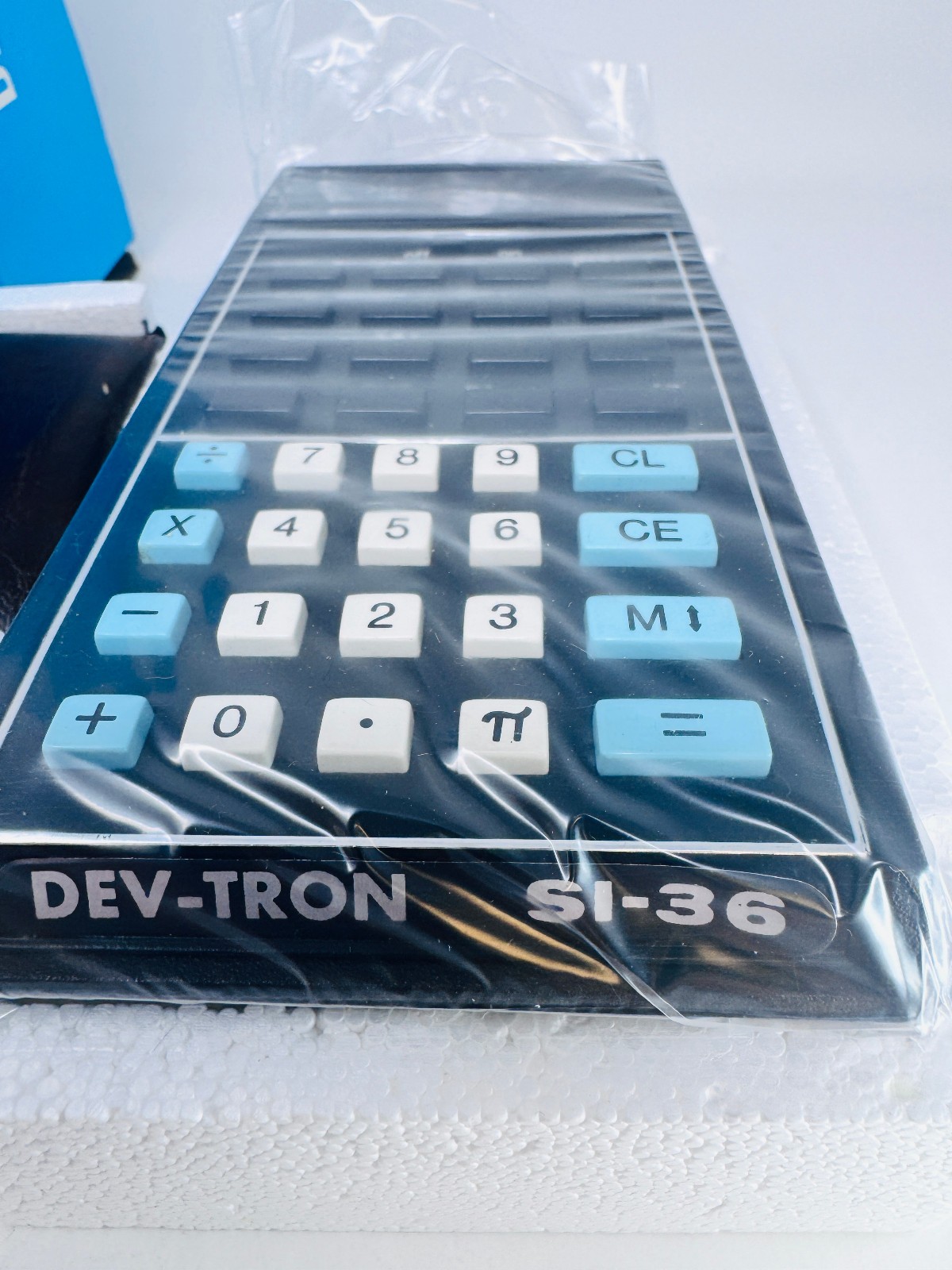 Vintage 1974 Dev Tron Si-36 Calculator NEW OLD STOCK Dev-Tronics BOXED