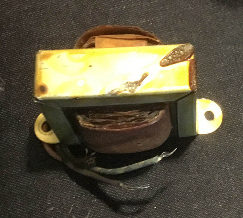 NOS HALLDORSON 26S52 VERTICAL OUTPUT TRANSFORMER