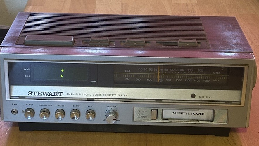 Stewart AM FM Vintage Electronic Clock Radio Cassette Player Model ST4895