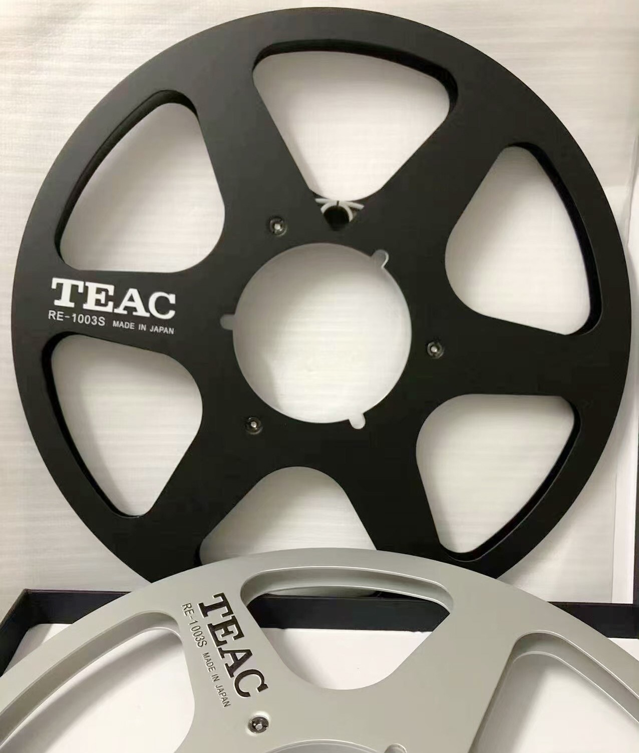 Vintage TEAC RE-1003 S (silvery) 10.5″ x 1/4″ Blank Empty original Reel