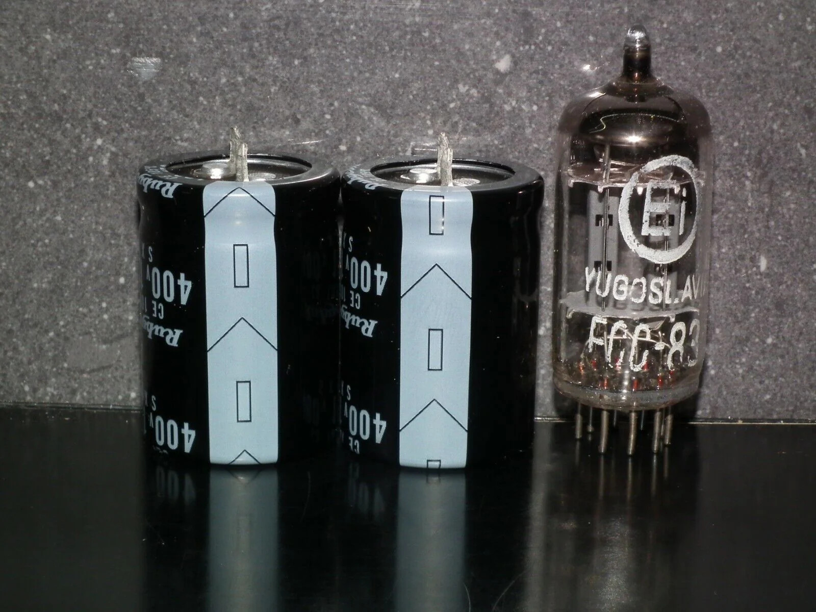 8 pcs Genuine Rubycon JAPAN premium electrolytic capacitors 150uF 400V 150u 150m