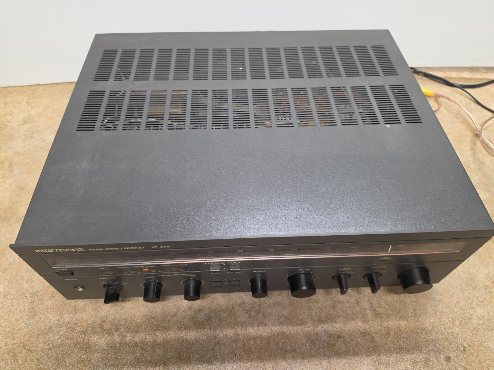 Vector Research VR-3000 Stereo Receiver – Tested & Clean!