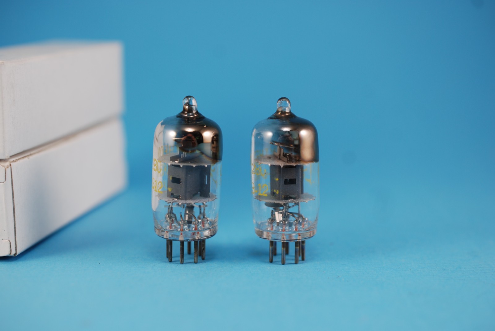 2x Raytheon 6AK5W Tested Vacuum Pentode Tubes 5654 6096 CV4010 M8100 CV850