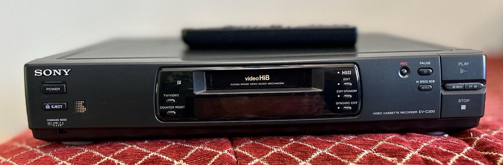 Sony EV-C200 Hi8 Video8 8mm Video 8 Player Recorder HiFi Stereo VCR
