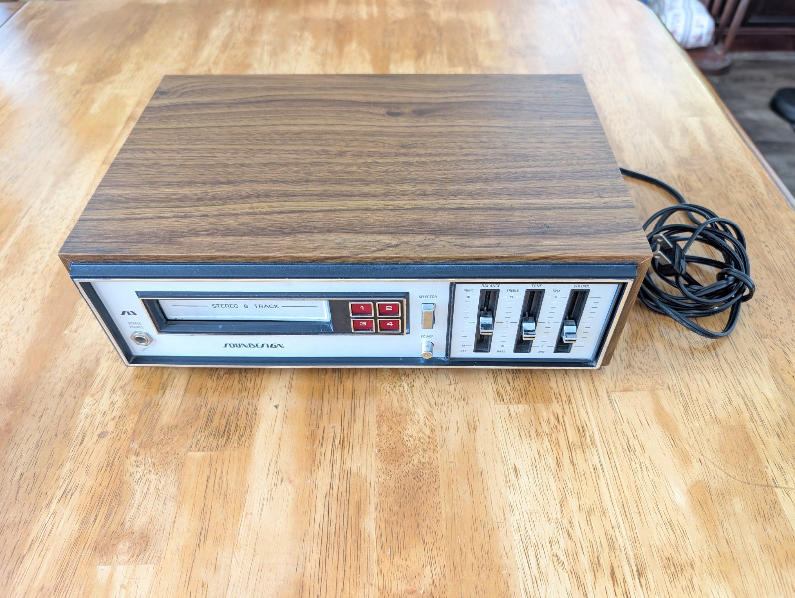 Vintage Soundesign Japan 8 Track Player 4840 Desktop Plays Won’t Change Tracks
