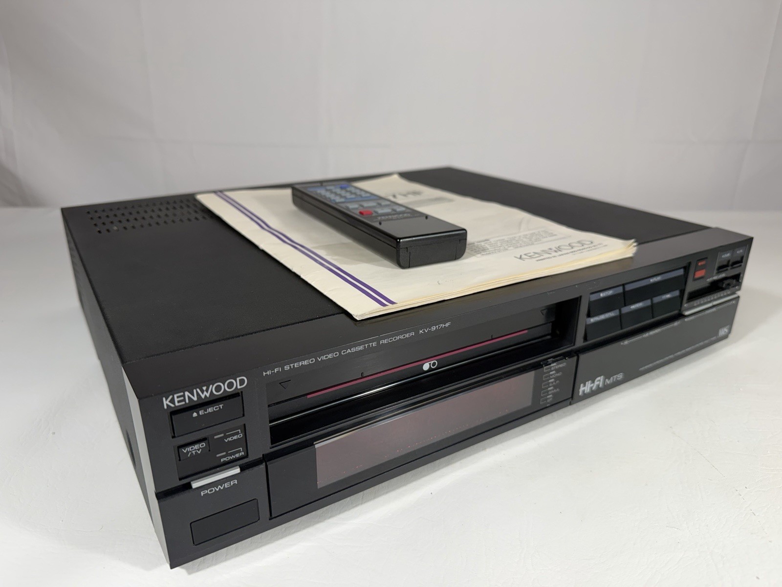 Kenwood KV-917HF Hi-Fi Stereo VCR Vintage VHS, Powers! Remote & Manual! *Repair*