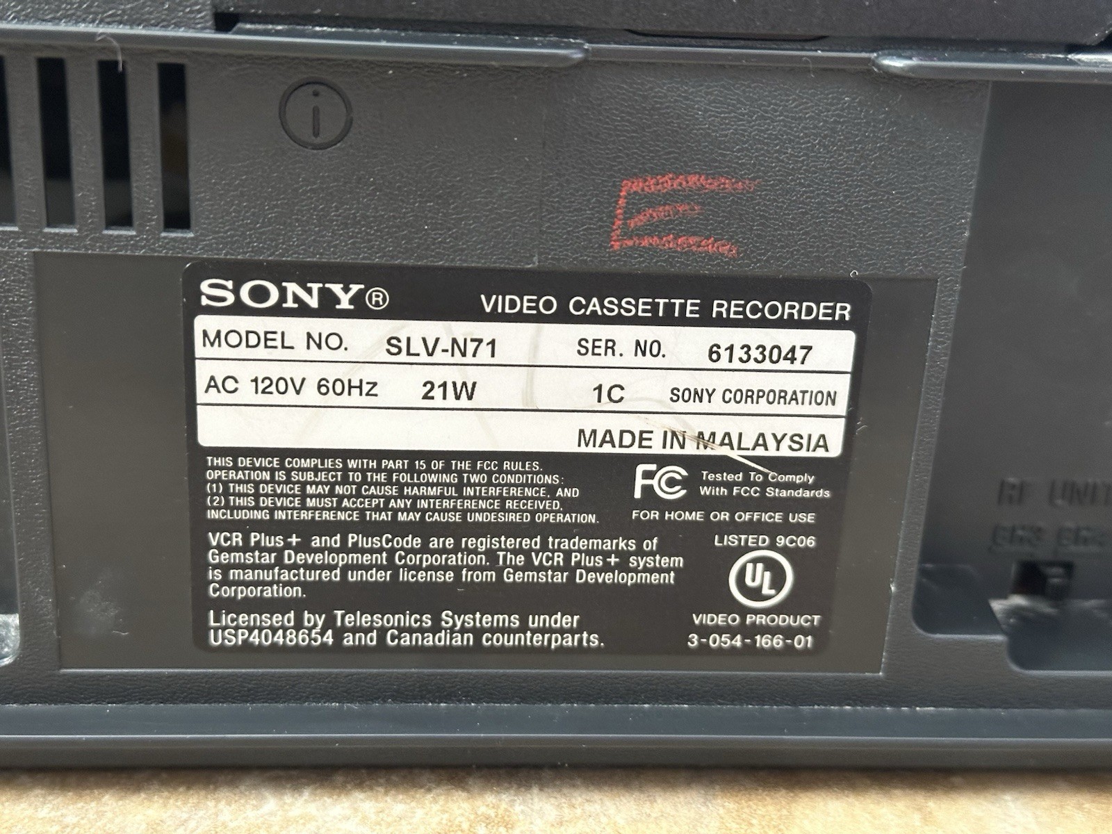 Sony SLV-N71 VCR 4 Head HiFi Stereo VHS Player Recorder w/ Remote