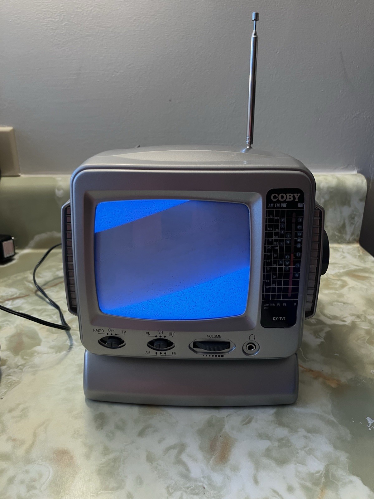 Coby CX-TV1 5” Portable B&W CRT TV AM FM Radio Tested *Read*