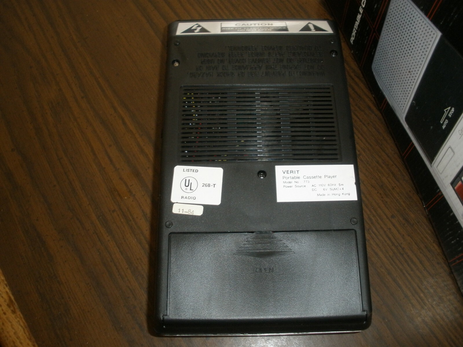 VERIT PORTABLE CASSETTE RECORDER MODEL #773 TESTED WORKS W/ CORD INSTRUCTIONS
