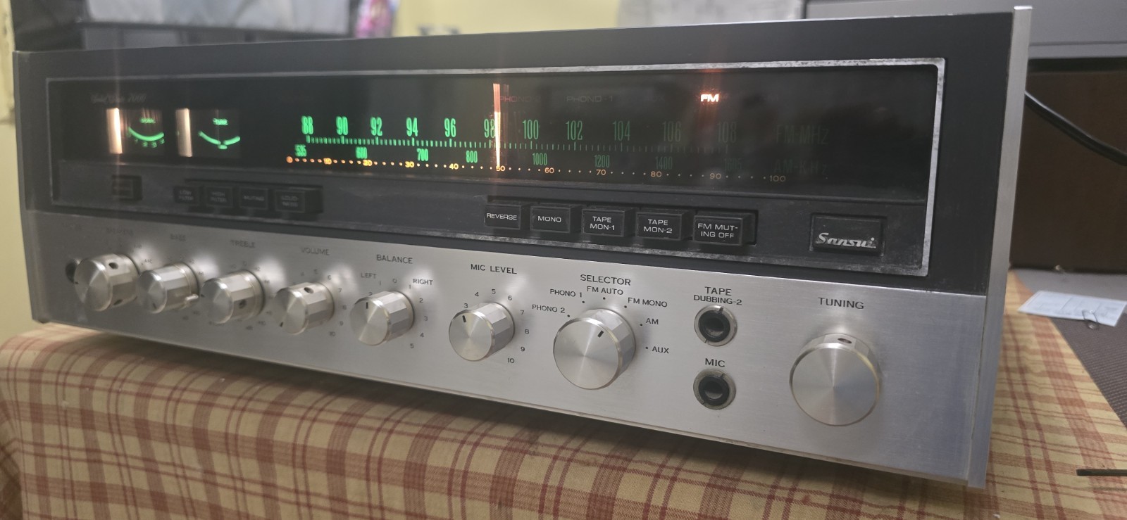 Sansui Solid State 7000 Stereo Receiver Vintage Silver Face Analog Tuner