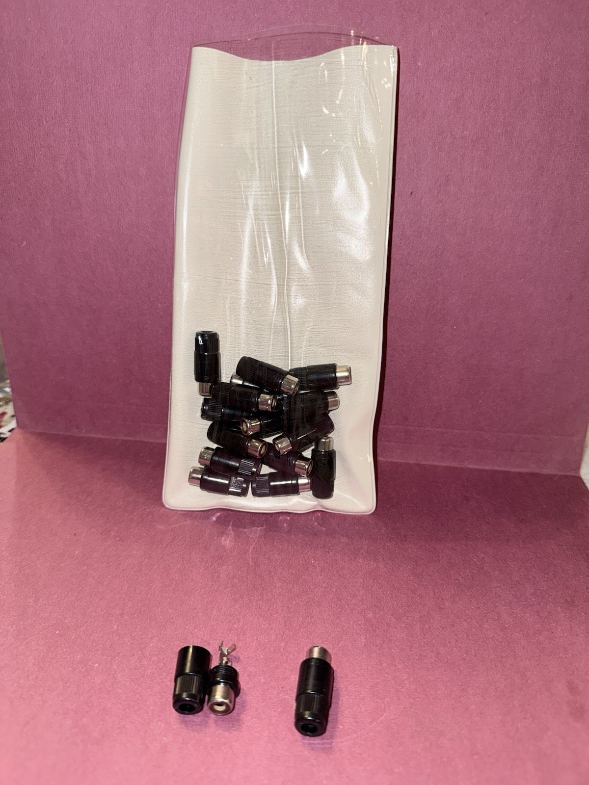 Vintage NOS Lumberg RCAF female plug 15ct