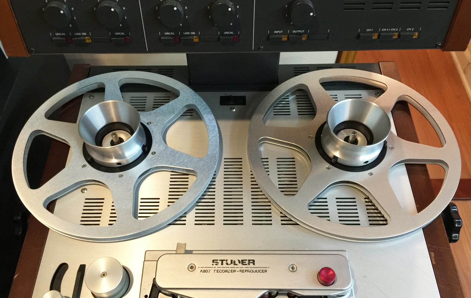 ONE PAIR New 10.5″ Anodized Aluminum metal Reels Silver