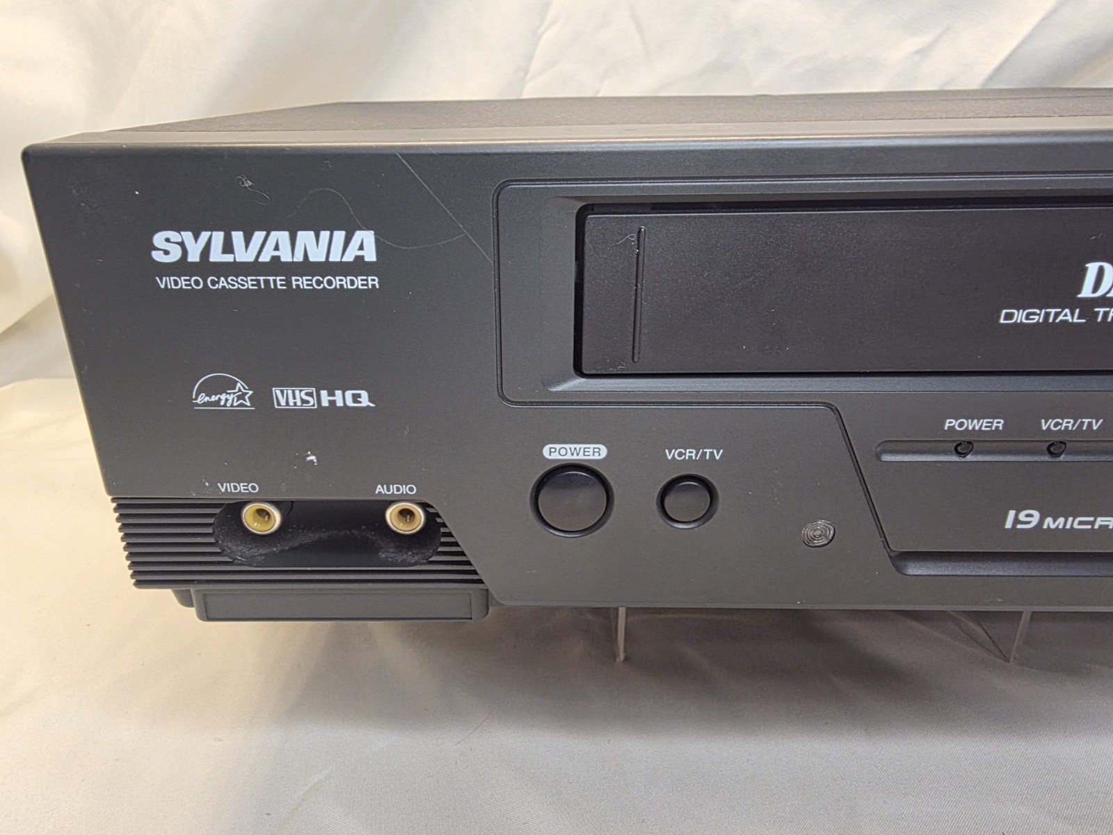 Sylvania VCR 6240VC DA-4Head 19 Micron VHS Video Cassette Player Tested No Remot