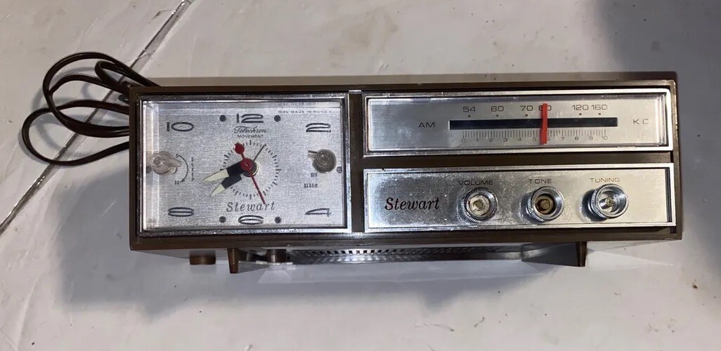 Vintage Stewart ST-815 AM Band Solid State Radio AM/ Clock Radio Tested Working