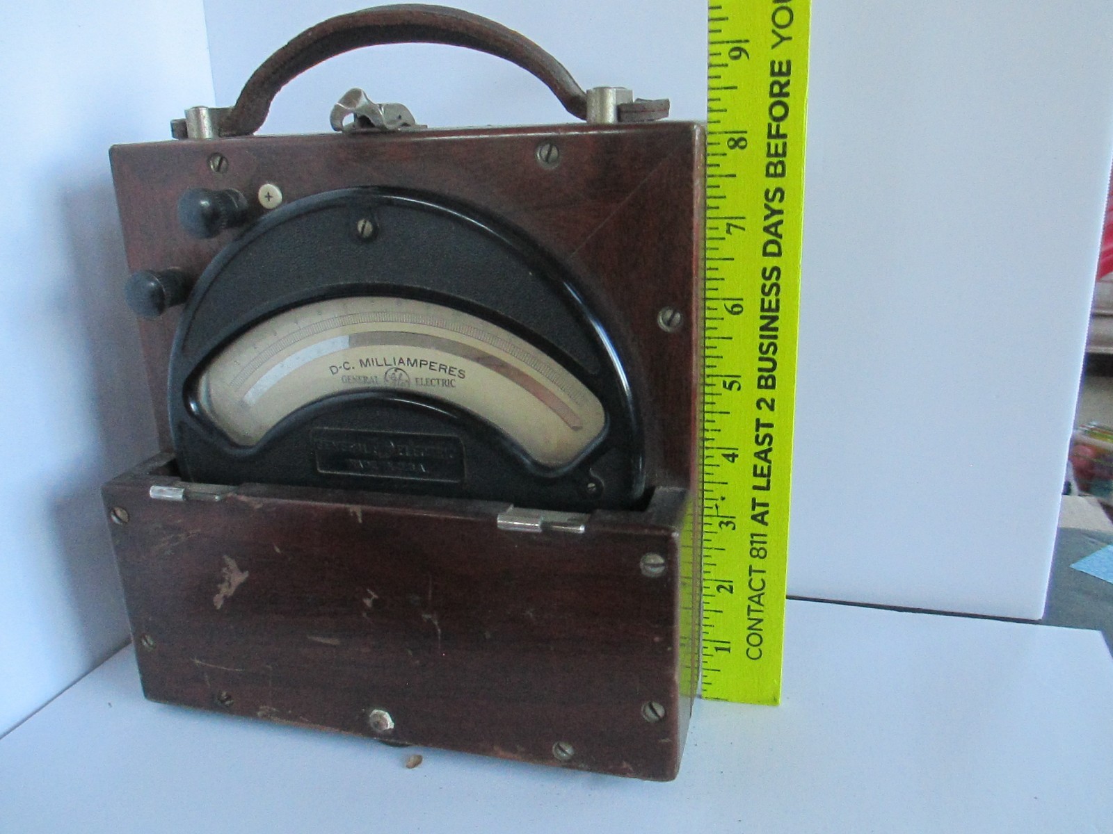 1950’s D-C. Milliamperes by General Electric Type DP2 Model 8DP2AEK7 C103