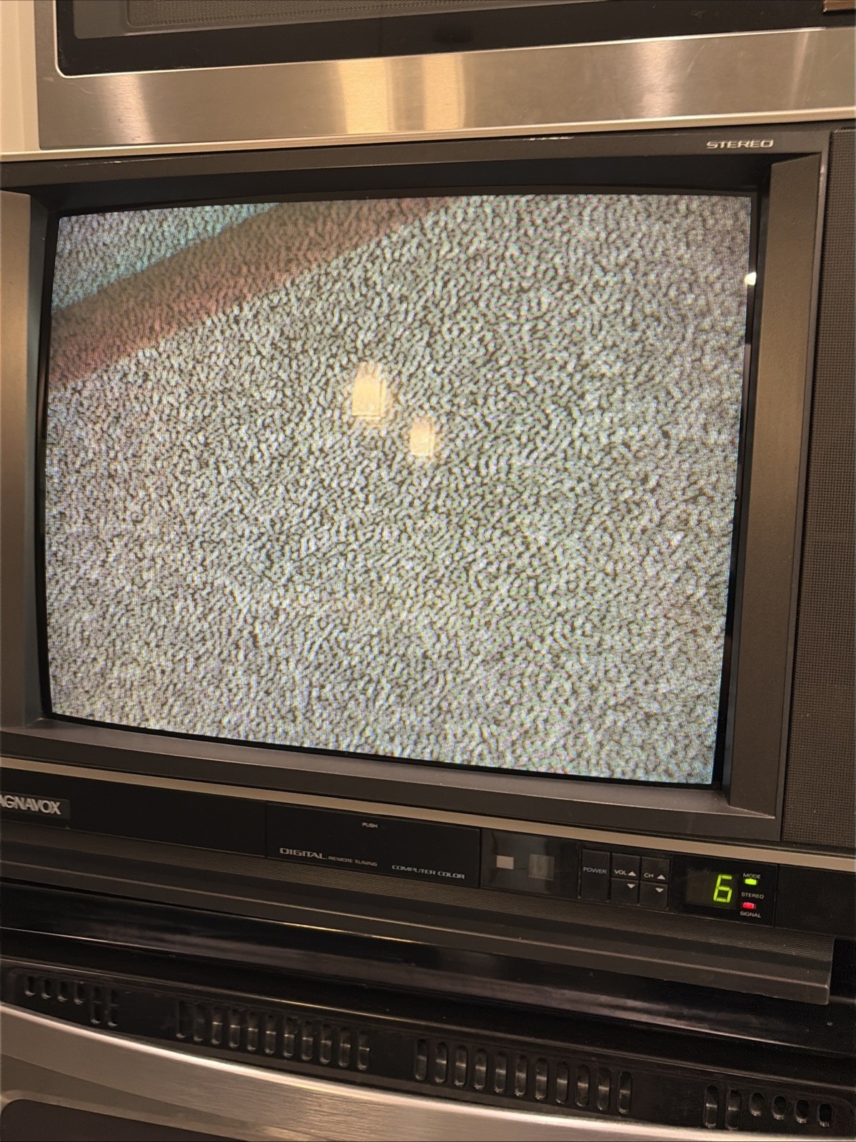 Magnavox 20 Inch CRT TV 1987 Wood Grain Model RH4340 WA03