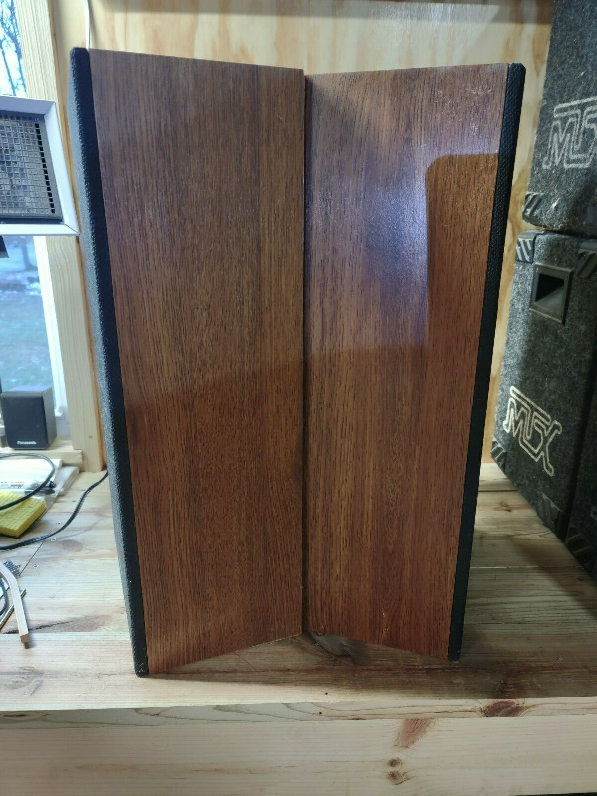 FISHER SM-332 3-WAY SPEAKER, 2 EACH, USED, IN GOOD CONDITION, SOLD AS IS.