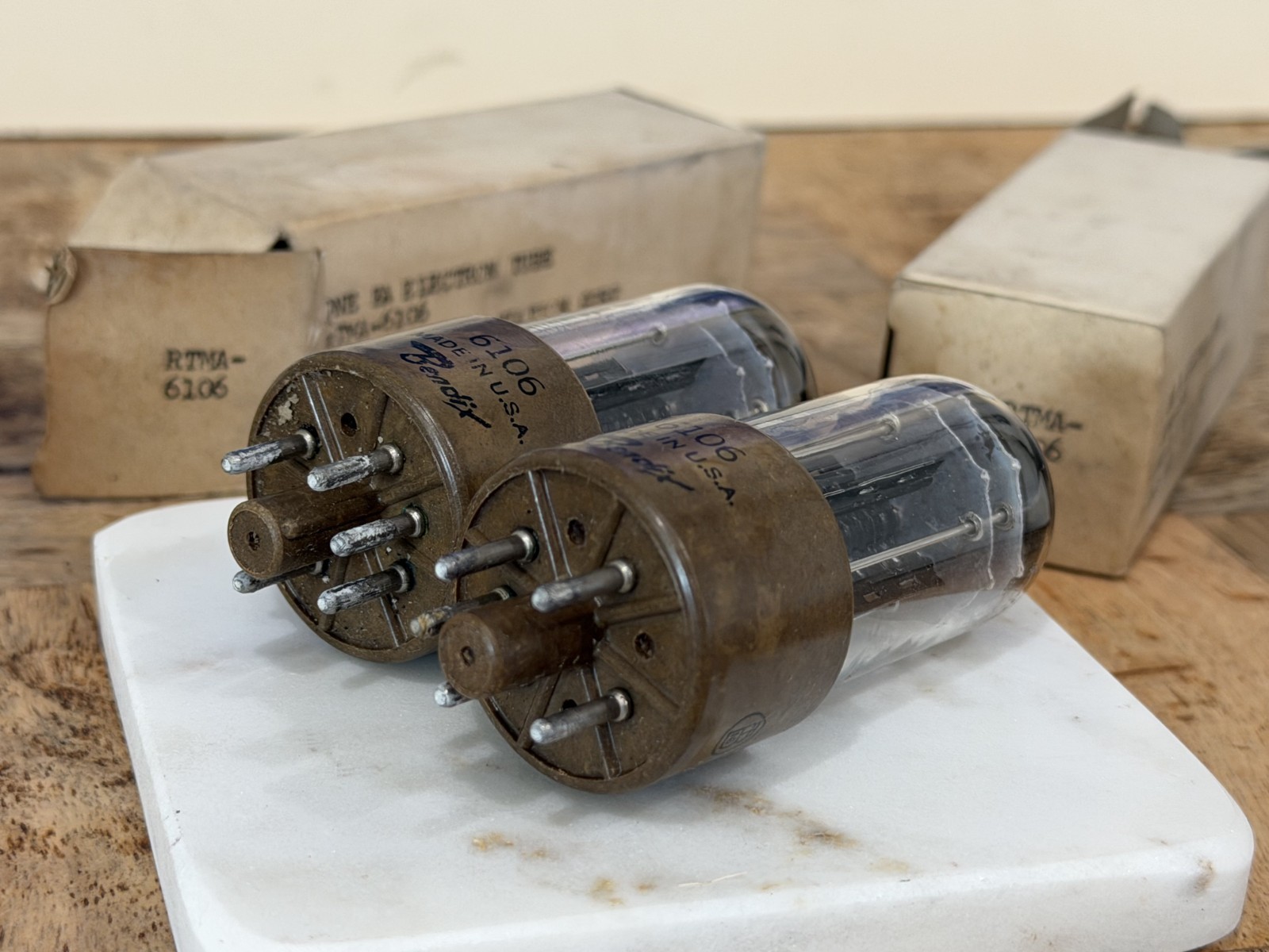 PAIR NOS NIB BENDIX RTMA 6106 / 5Y3 Triple Mica 4 Support Rods DD GETTER Tubes