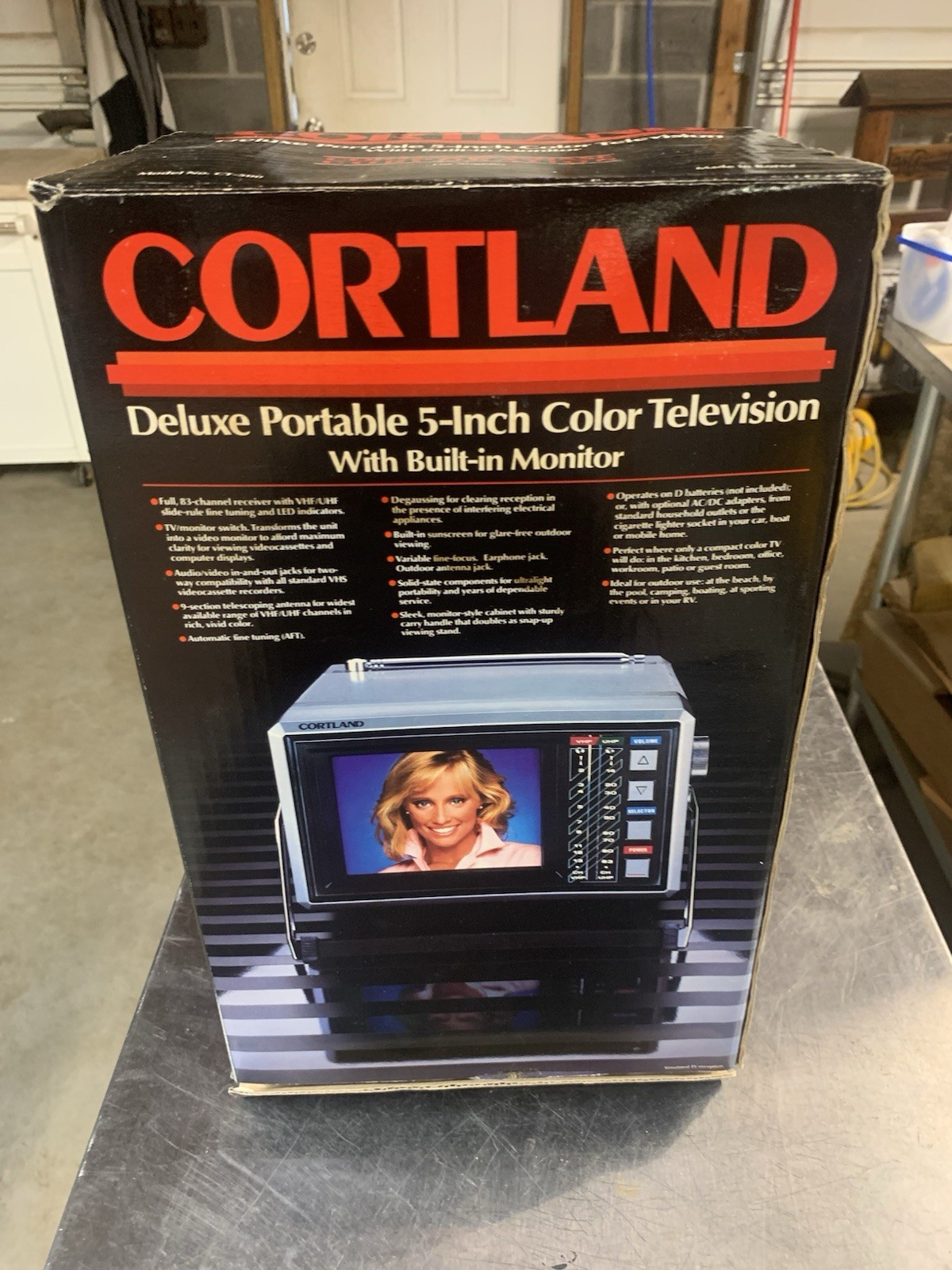 Vintage NIB Cortland Deluxe Portable CT-500 5-inch color television-Tested-Works