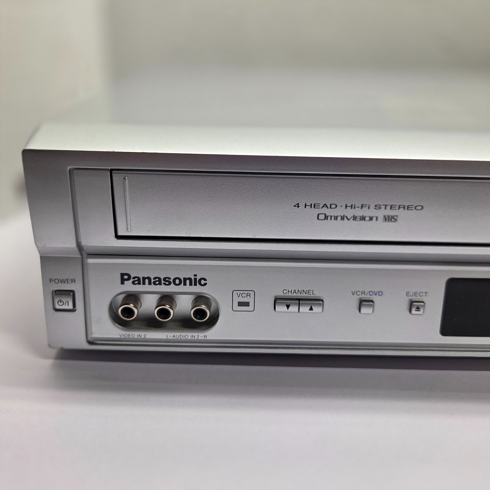 Panasonic PV-D744S-A DVD/VCR Recorder Combo Player TESTED