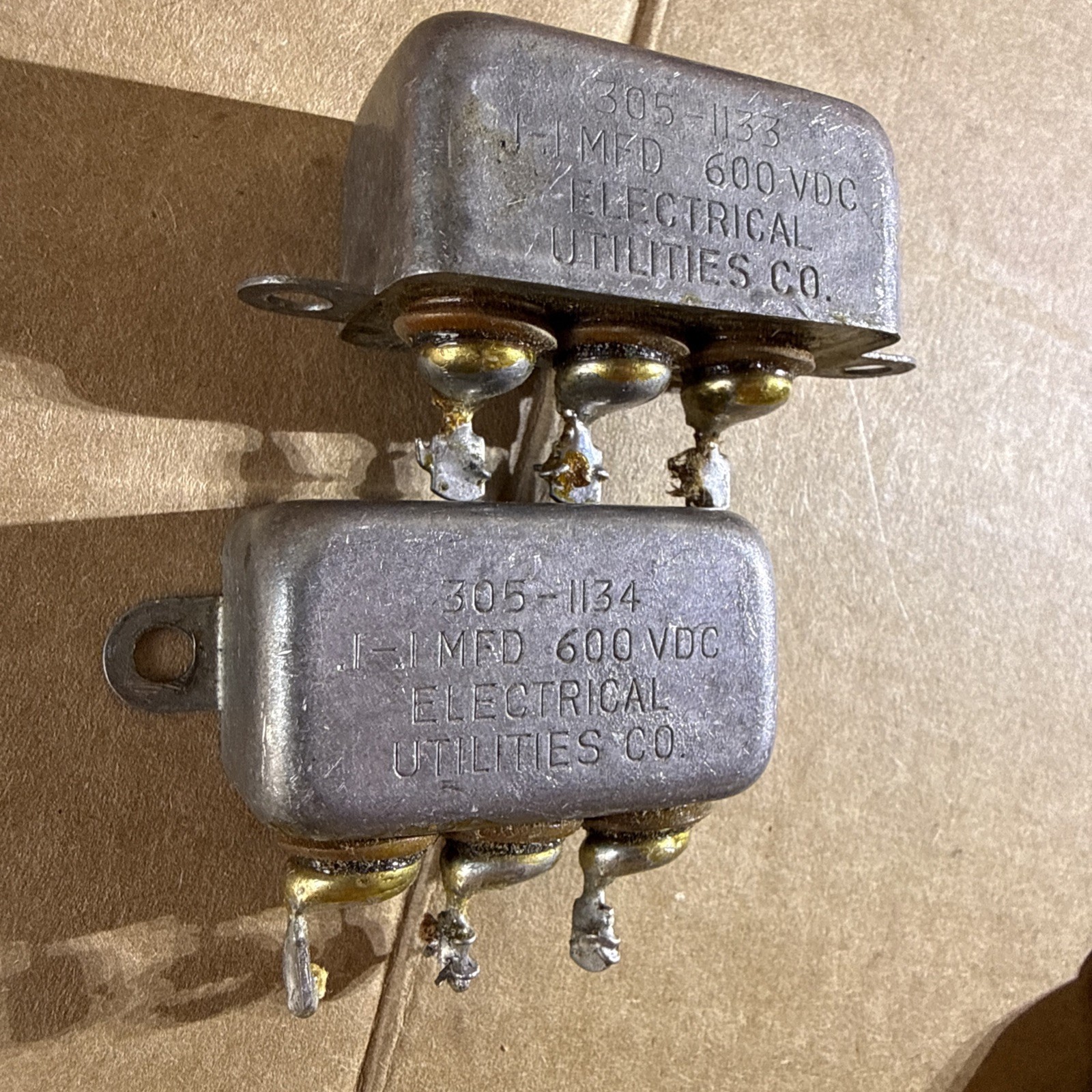 VINTAGE OIL CAPACITORS VDC MIKAMOLD, SPRAGUE, GE, ELECTRICAL UTILITIES CO.