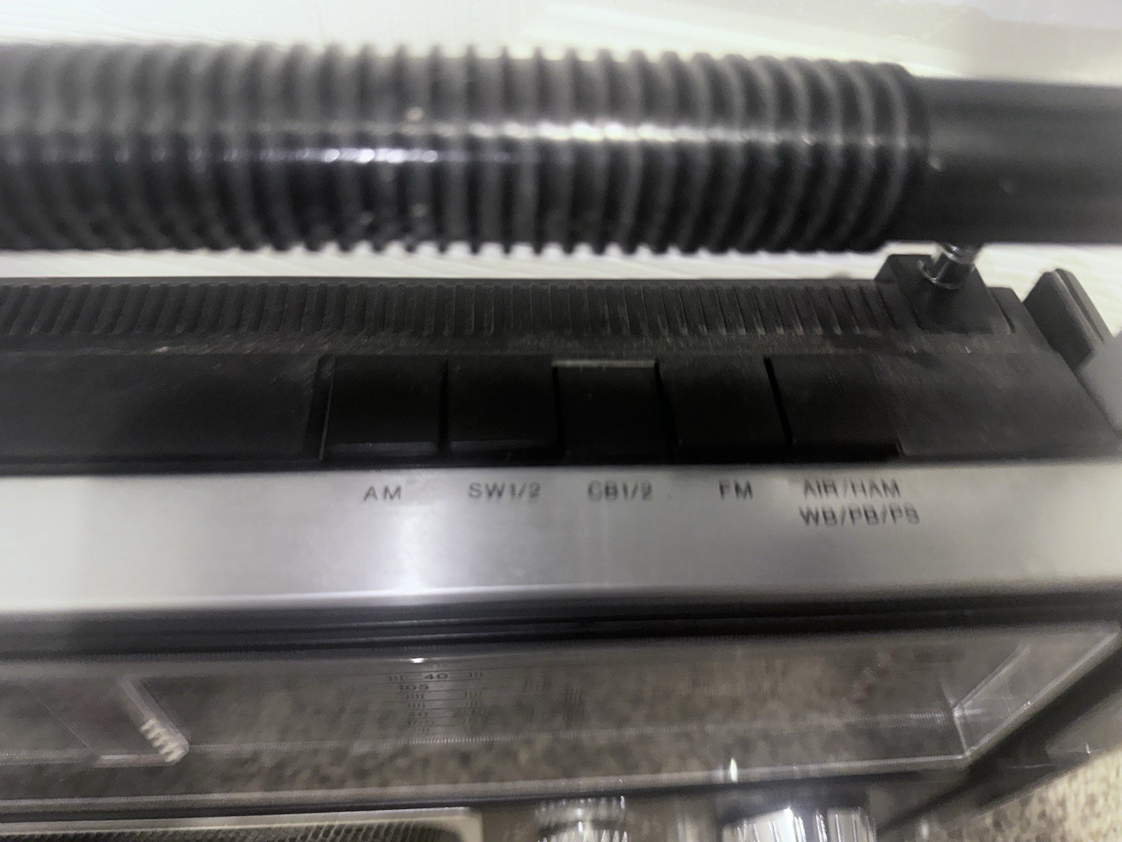 Montgomery Ward Airline Gen 1479A Multi 5 Band Radio TESTED With Power Cable!
