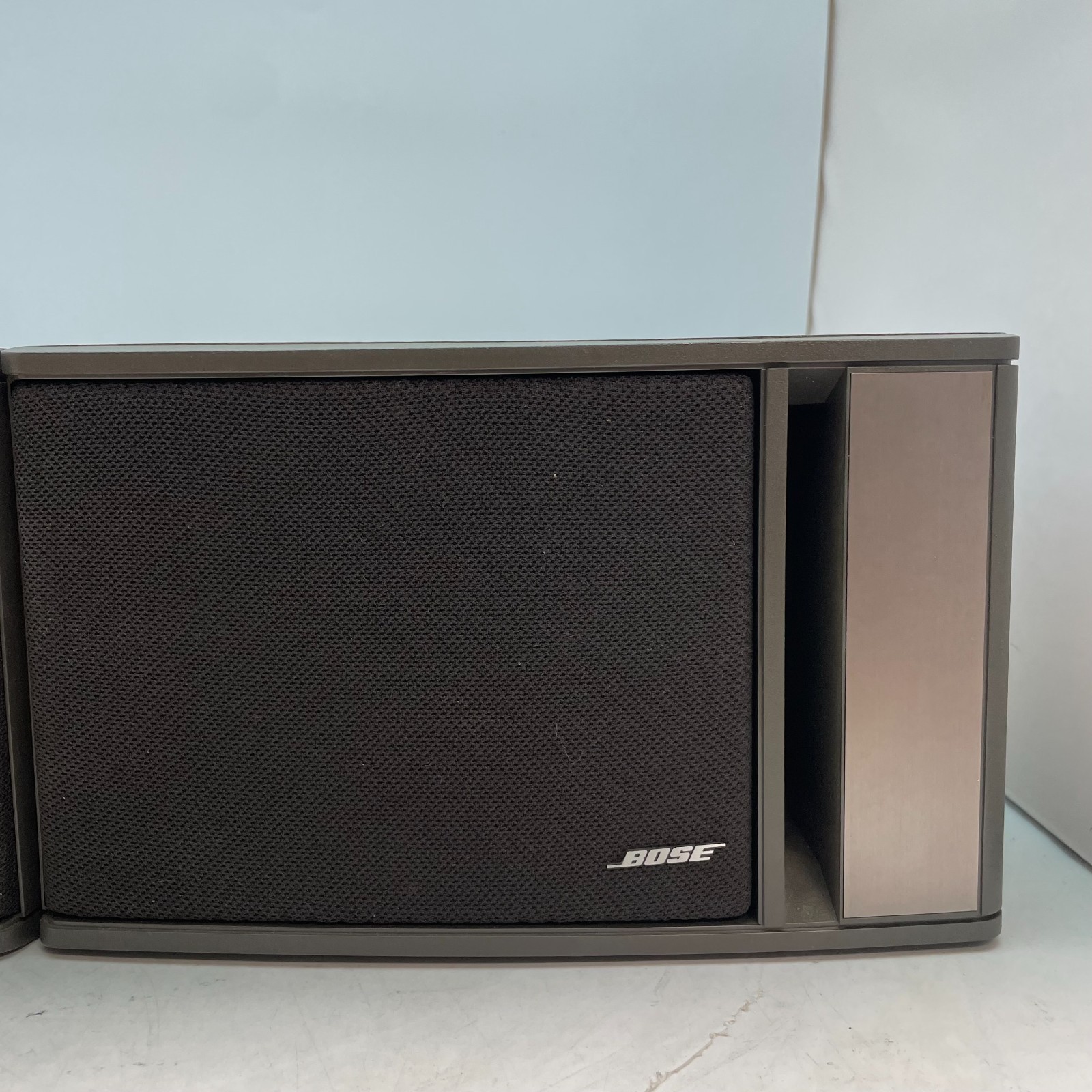 Pair of Bose Model 141 Stereo Speakers TESTED SOUNDS GREAT
