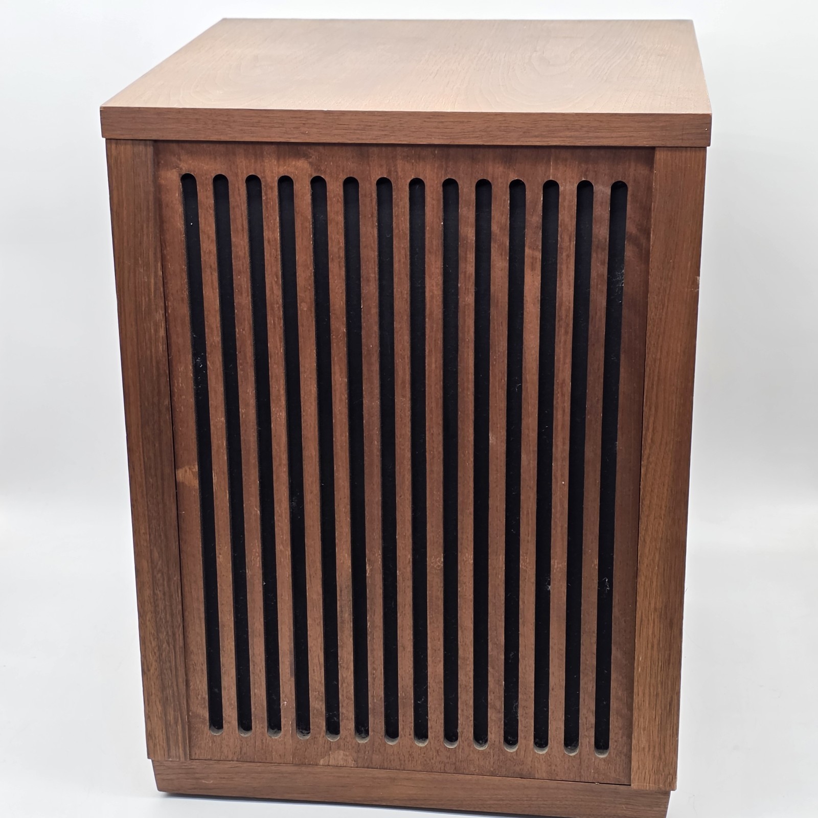 Vintage 1969 Realistic Optimus 4 Omni-Directional Speakers Rare READ DESCRIPTION