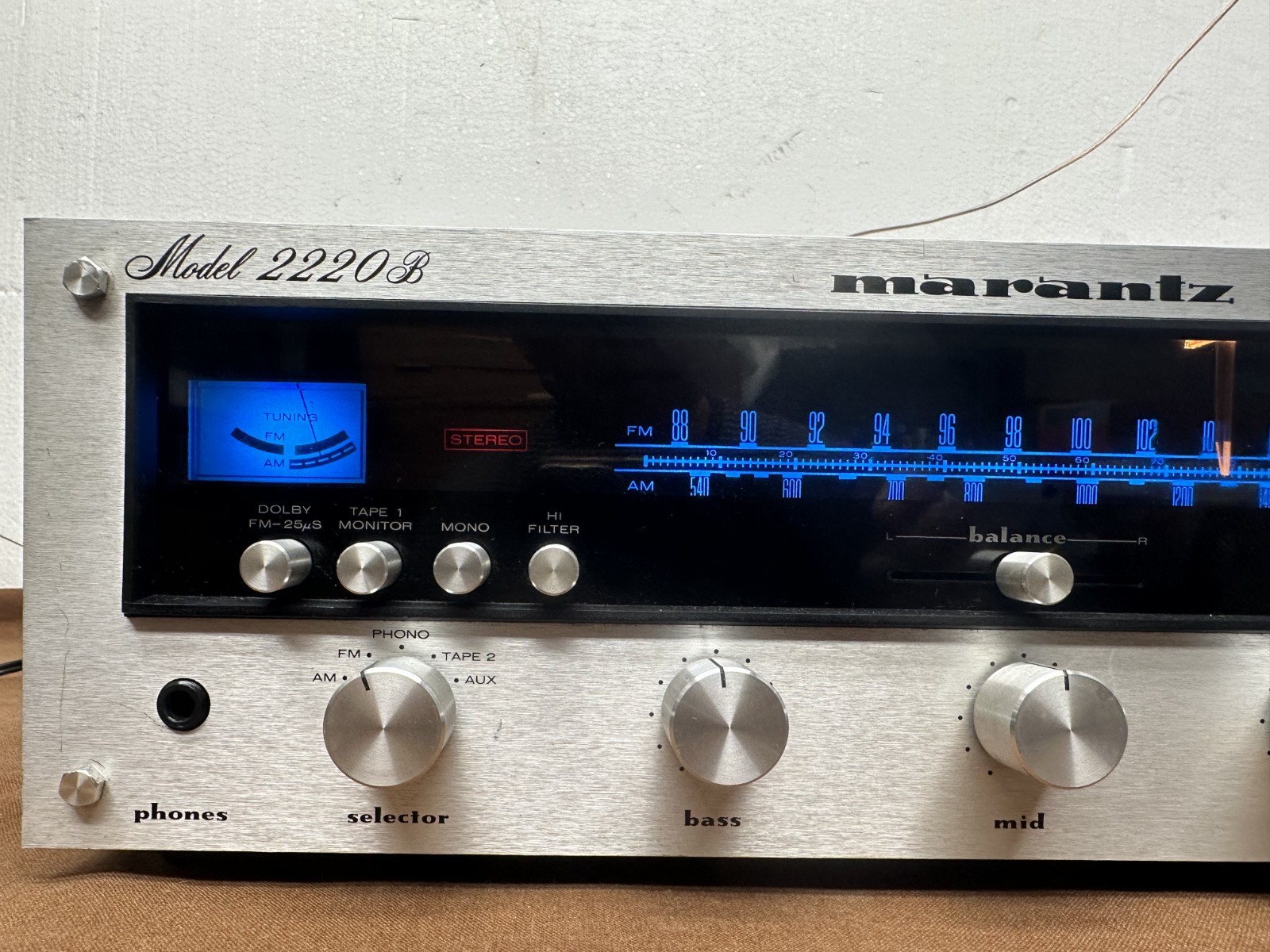 Marantz 2220B Vintage Stereo Receiver
