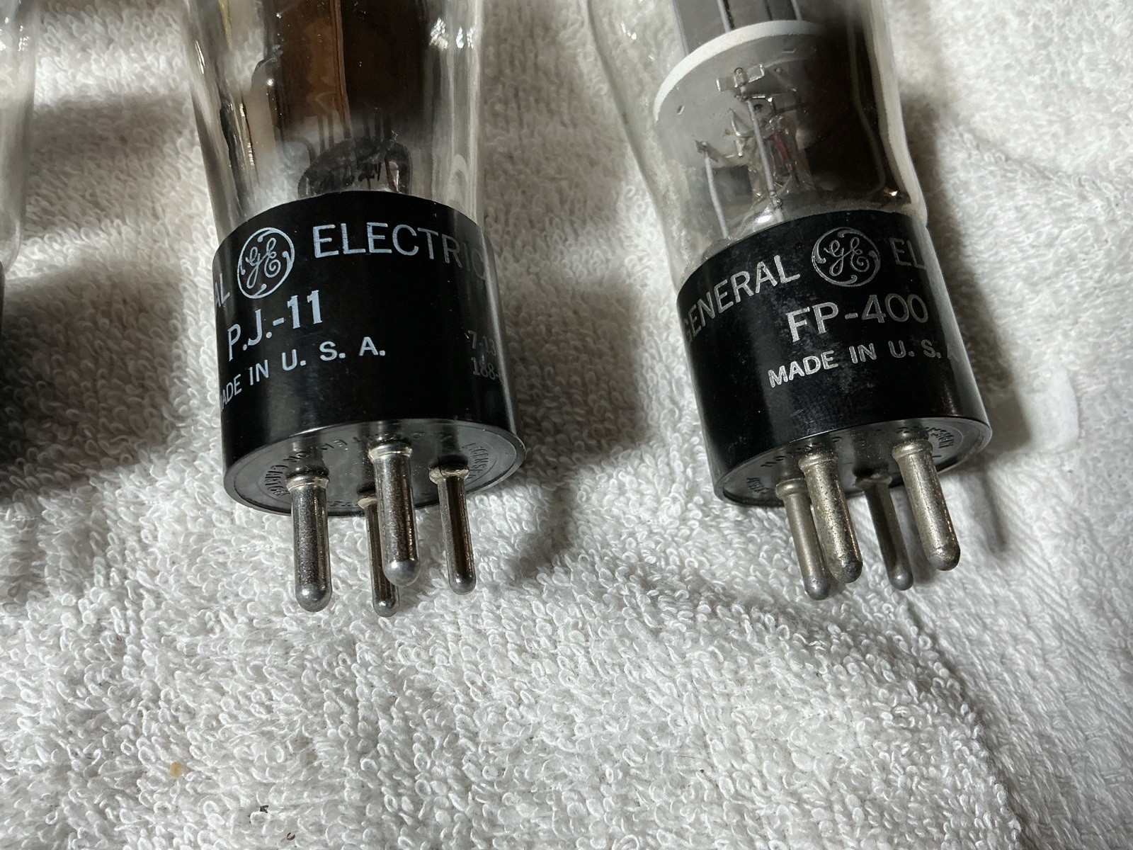 16 Rare Globes & ST Vacuum Tubes Type 17 30 1237 VT-109 5743 C-484 FP-400 PJ-11