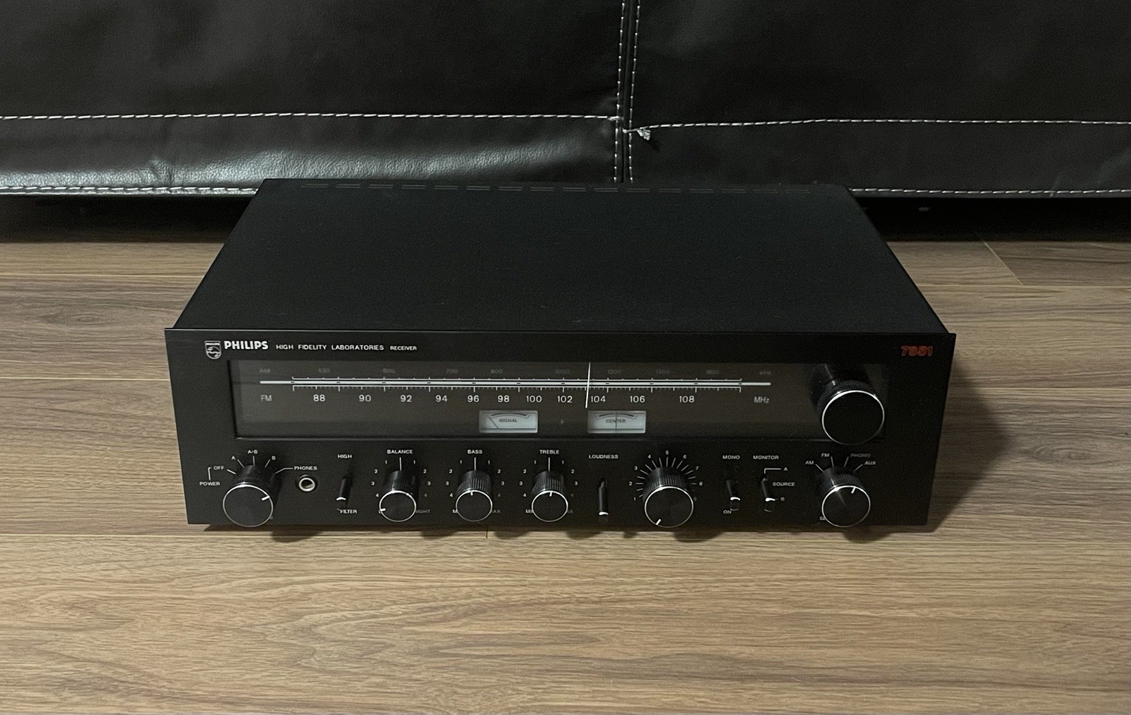 VtG Philips High Fidelity Laboratories Receiver • 7851