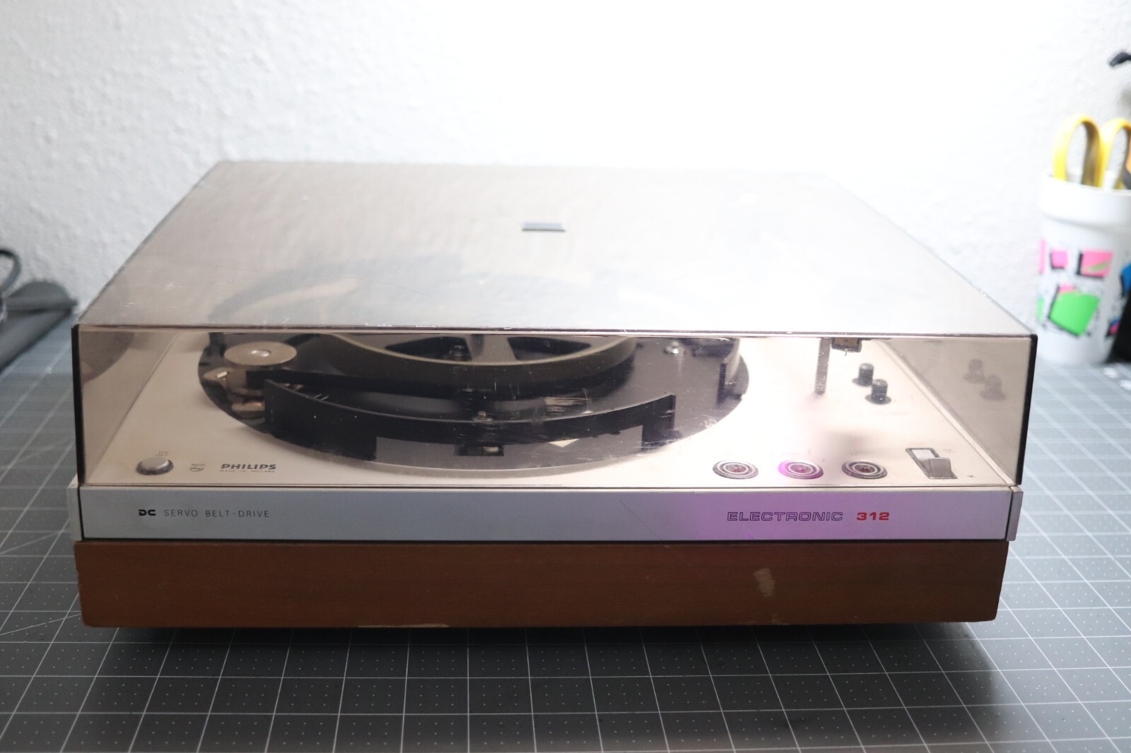 Vintage Philips 312 Electronic Turntable