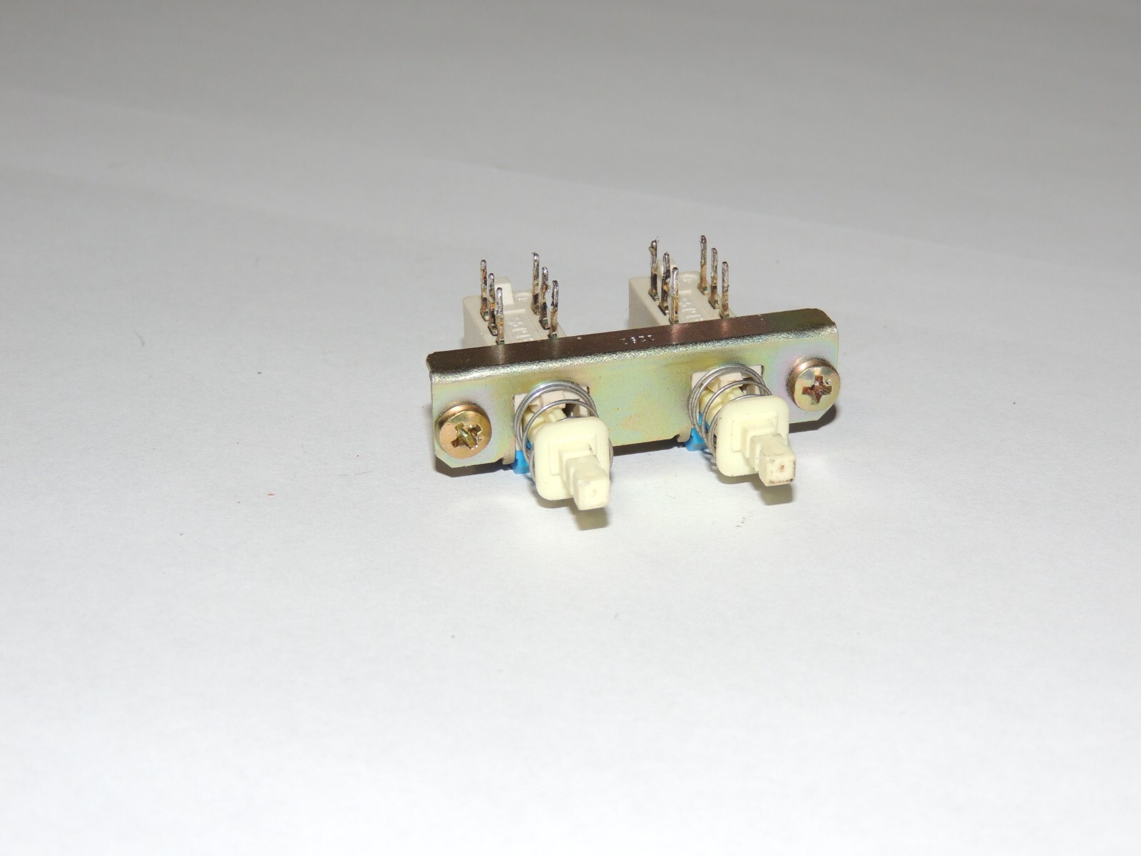 Marantz PM 750 DC Speaker Push Switch SPO2020520