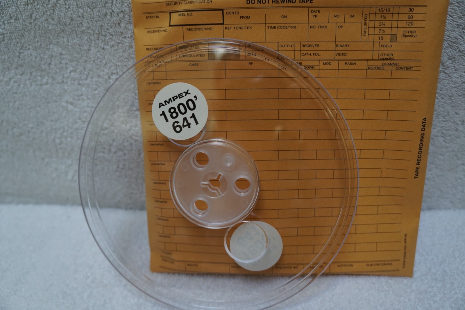 AMPEX 641 PLASTIC 7″ INCH REEL & ENVELOPE for 4-track 3.75 ips 7.5 ips NOS