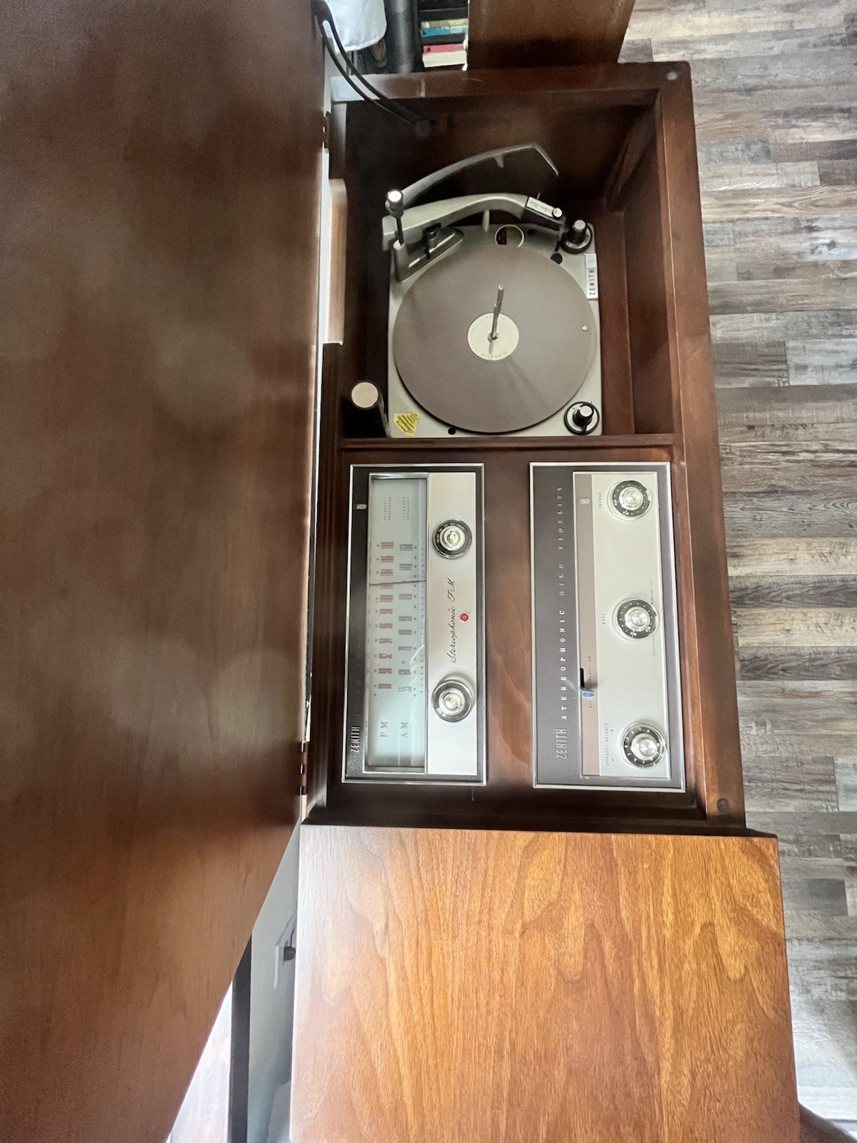 Zenith “The Carmen” MK2606 Tube Stereo Console w/ Original Radial Sound Speakers