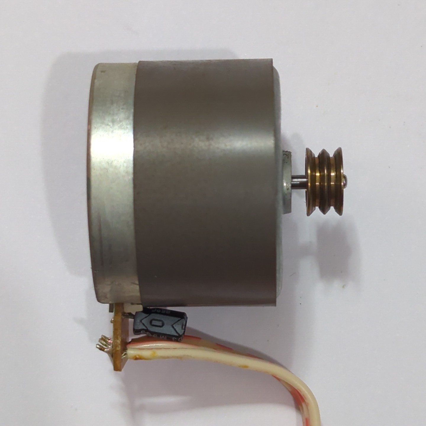 Philips Magnavox D8300 Boombox Parts Motor MMI-6H2RWDA Tested