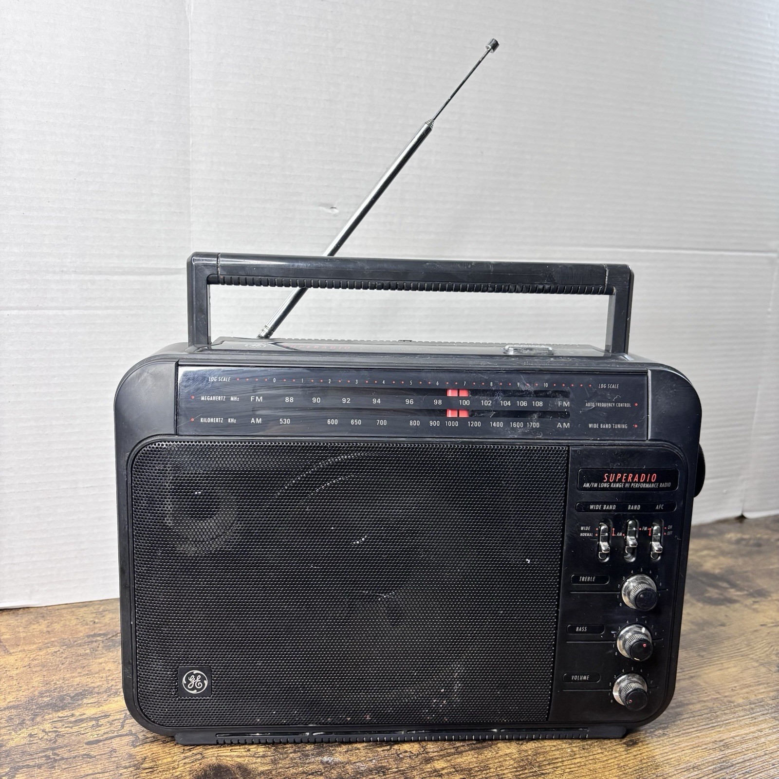 Vintage GE Superadio Long Range AM/FM Hi Performance Super Radio 7-2887A TESTED