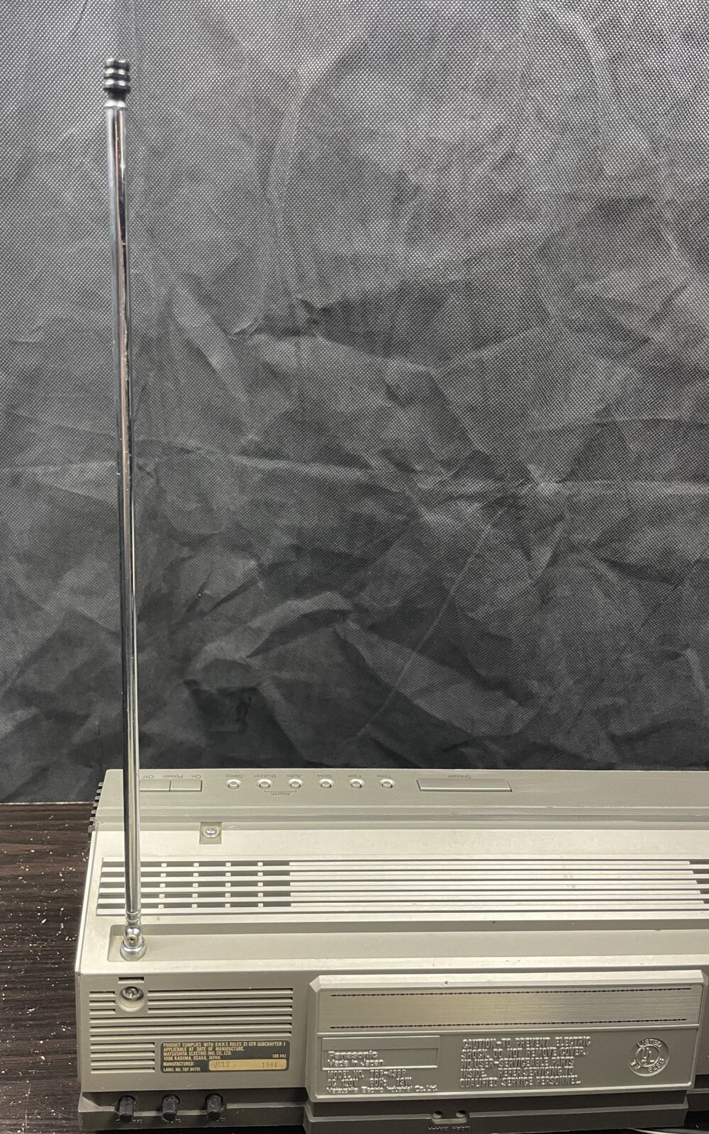 Panasonic TRF-438P Desktop Television AM/FM Radio Alarm Clock 1984 Vintage