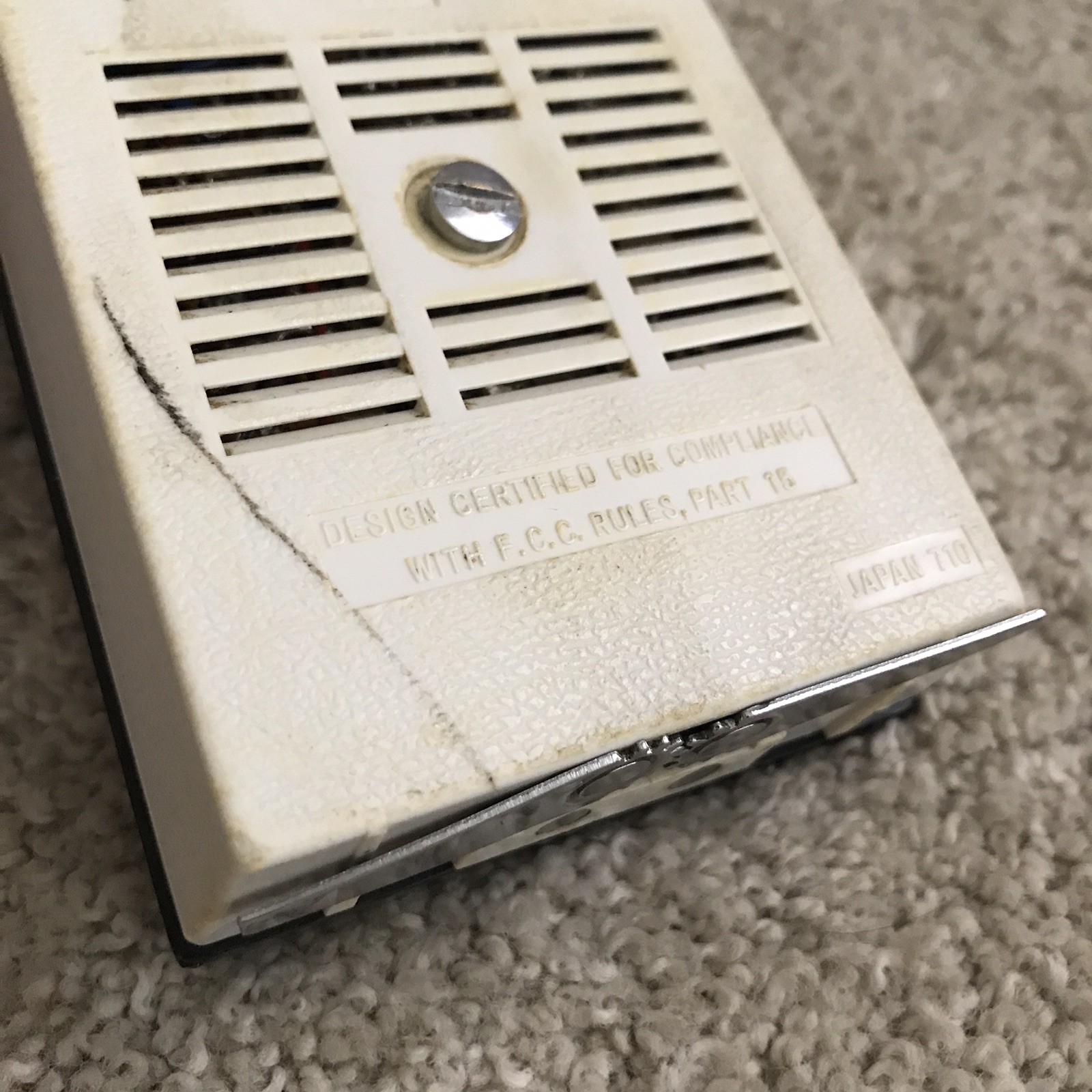 RCA Portable AM/FM Pocket Radio Vintage 1967 – Model RHM19 – “The Moppet” (READ)