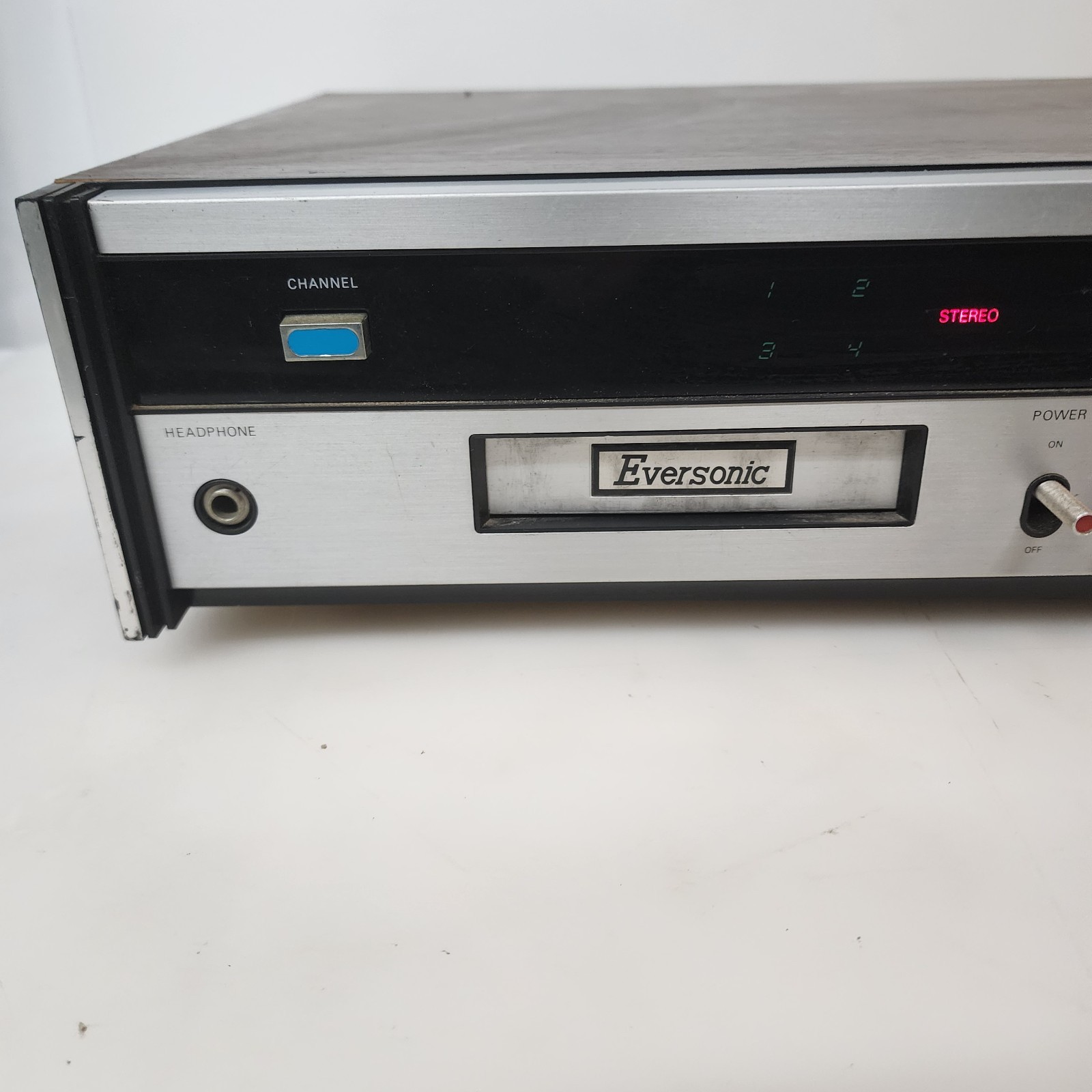 Vintage Eversonic AM/FM stereo Receiver 8-track Model 1000 Retro Faux Wood Grain