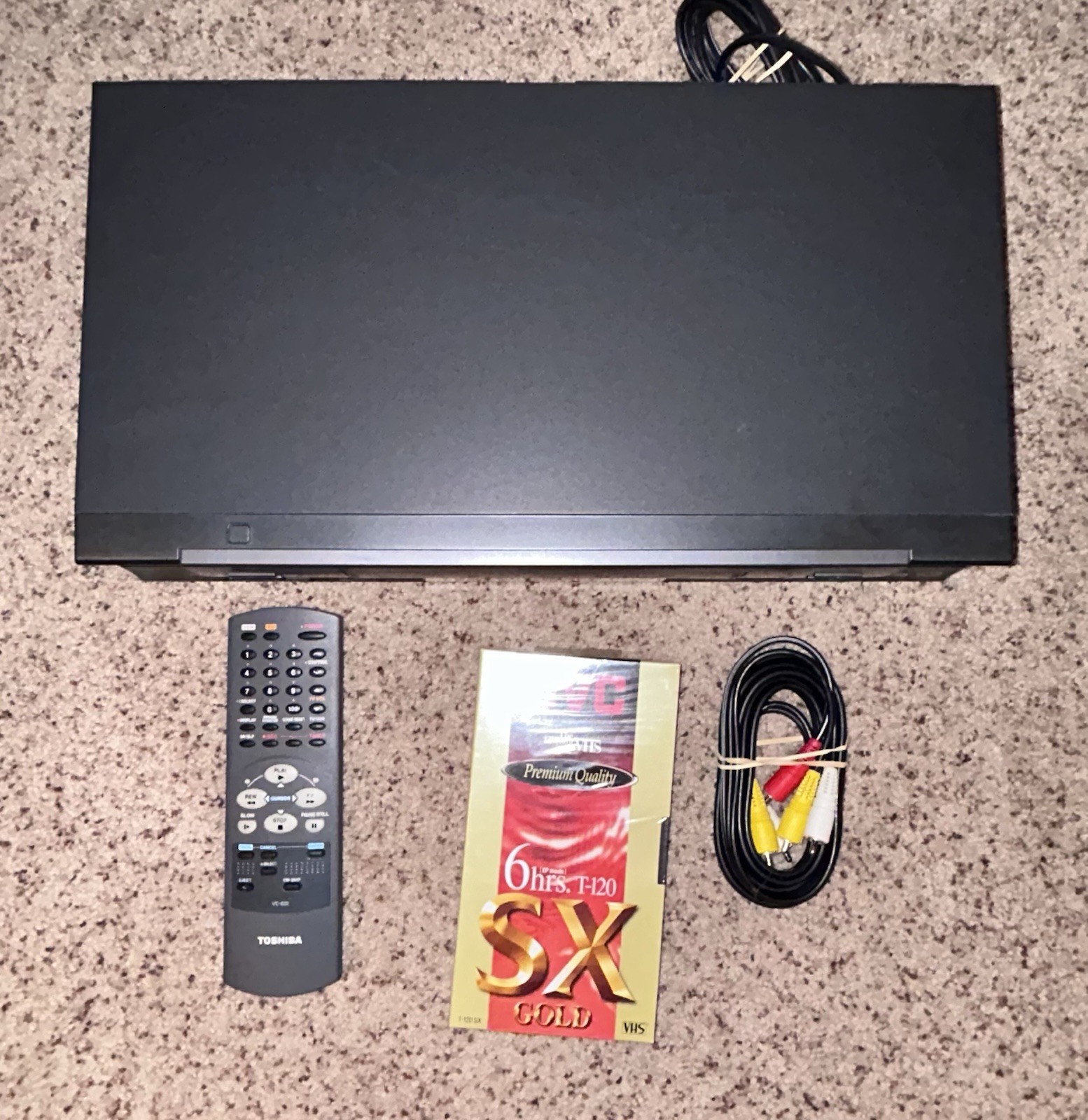 Toshiba W-622 4-Head Hi-Fi VHS VCR Player Recorder Mint Conditions!! Bundle