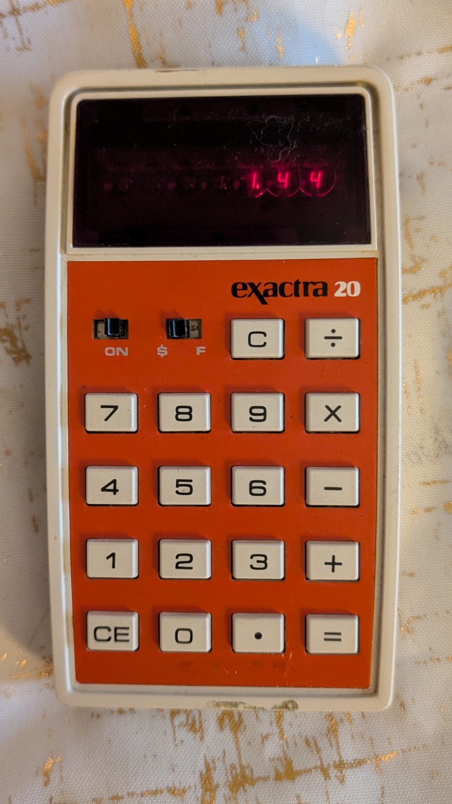 Texas Instruments TI Exactra 20 LED Calculator Tested Works W/case VTG Star Wars