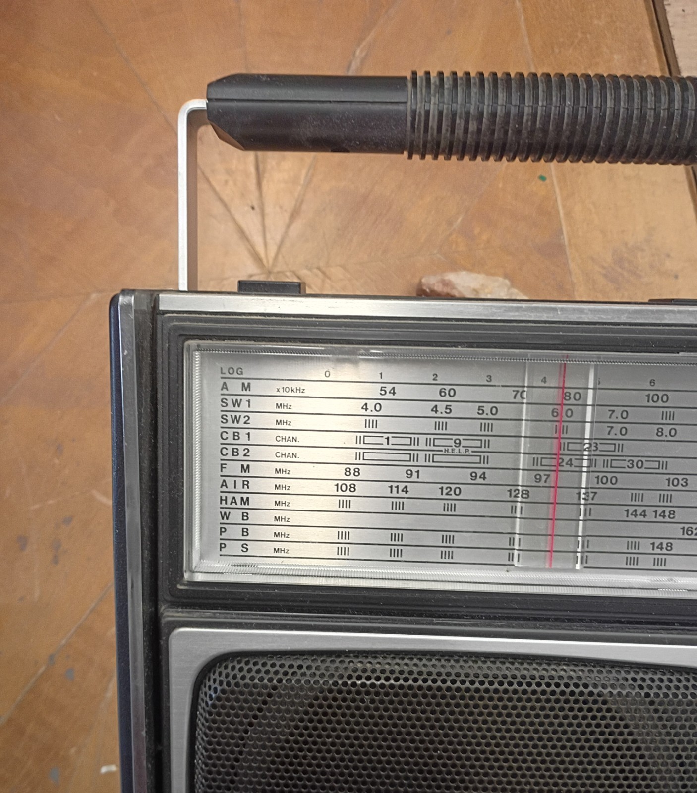 Vintage Montgomery Ward Airline Gen- 1479A Multi 5 Band Radio