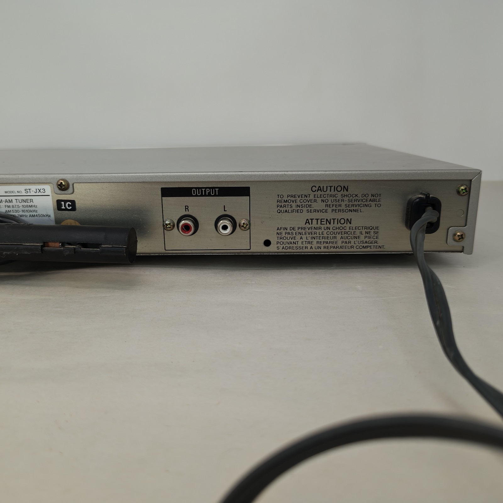 Sony FM Stereo/FM-AM Tuner ST-JX3