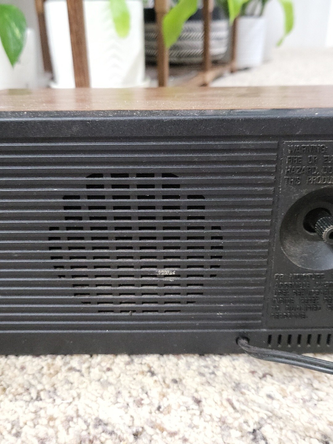 Vintage General Electric GE 7-4550C Walnut Grain as is Clock Radio works