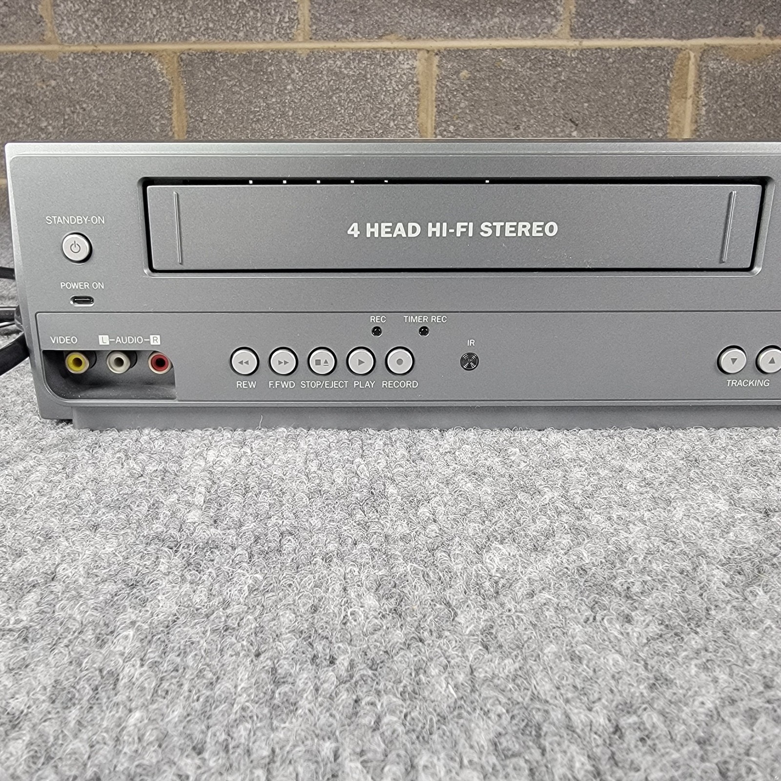 Magnavox DV225MG9 DVD VCR Combo Player Recorder Tested Working No Remote