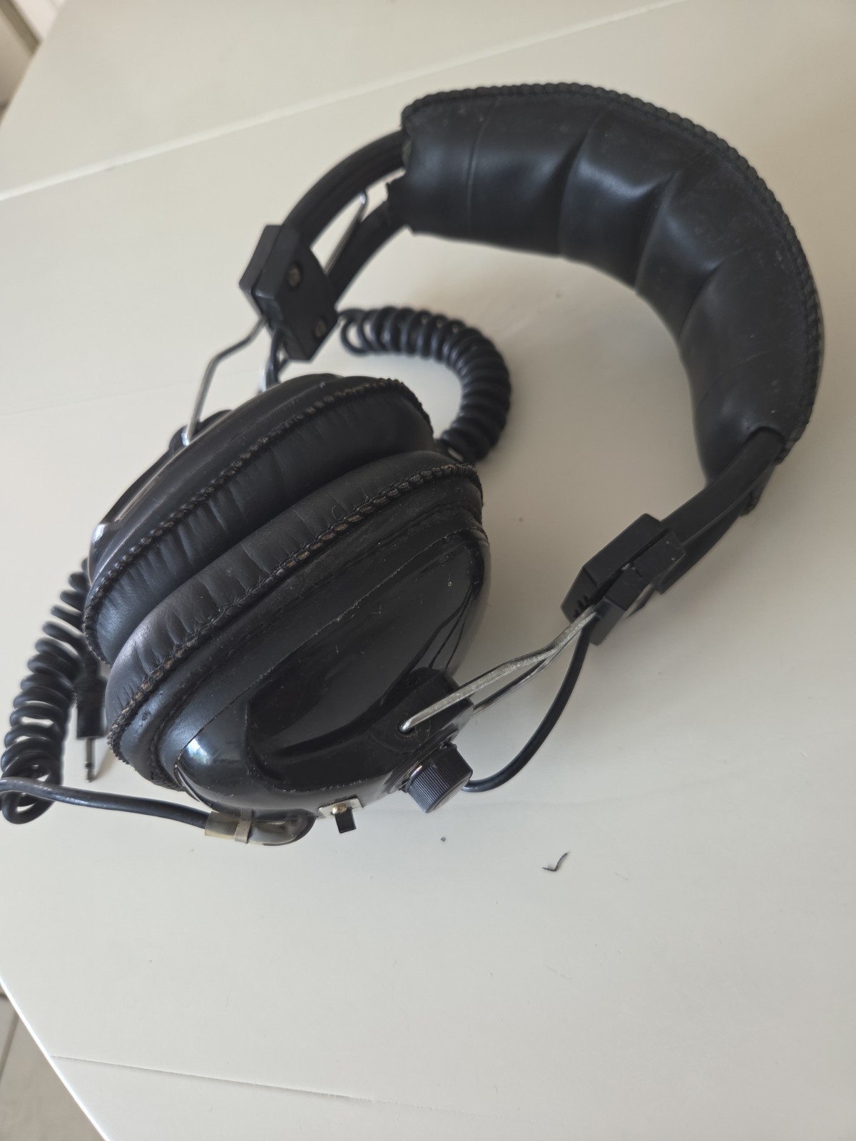 Vintage 1970’s Daytron HP-200 stereo headphones w/ 2 Different Jacks
