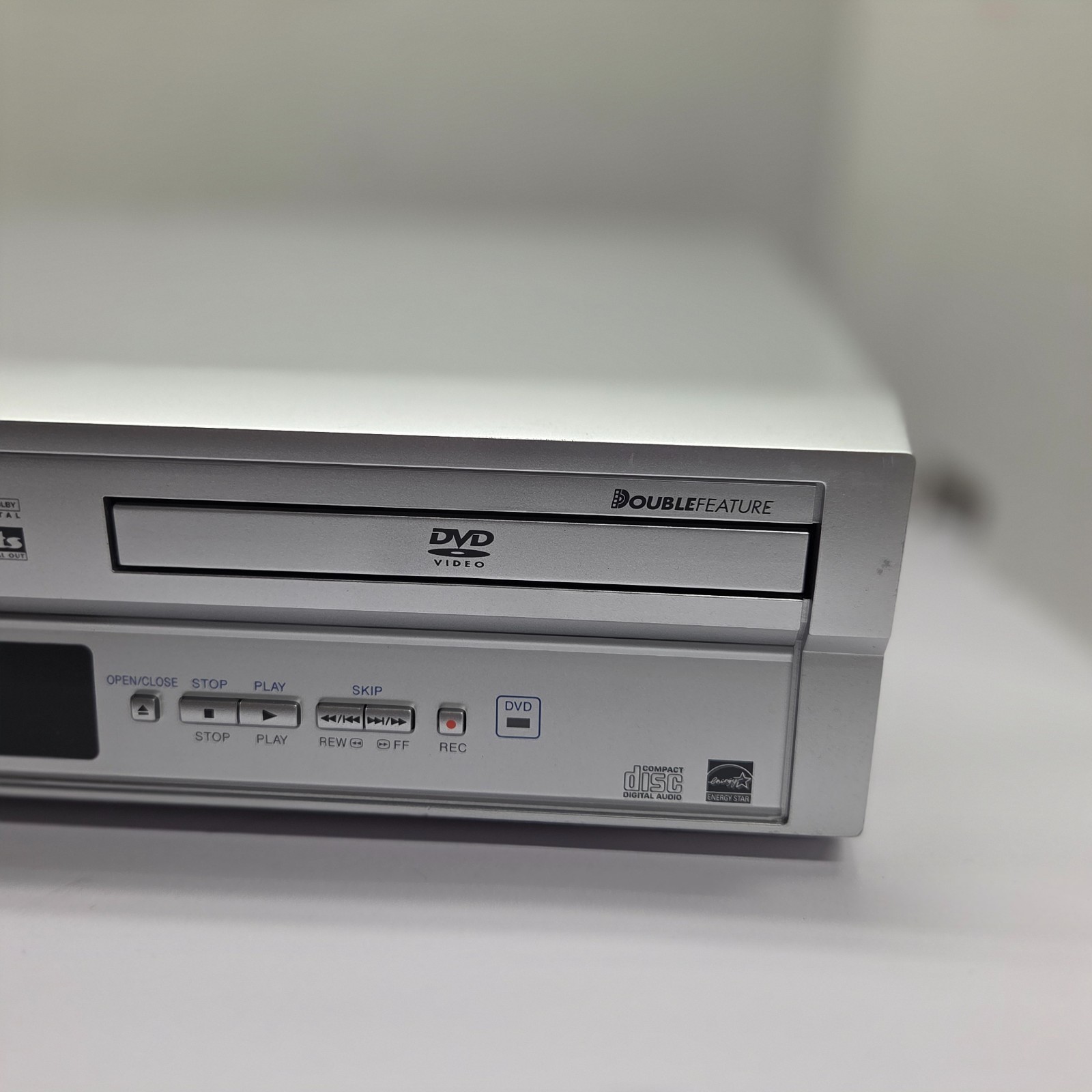Panasonic PV-D744S-A DVD/VCR Recorder Combo Player TESTED